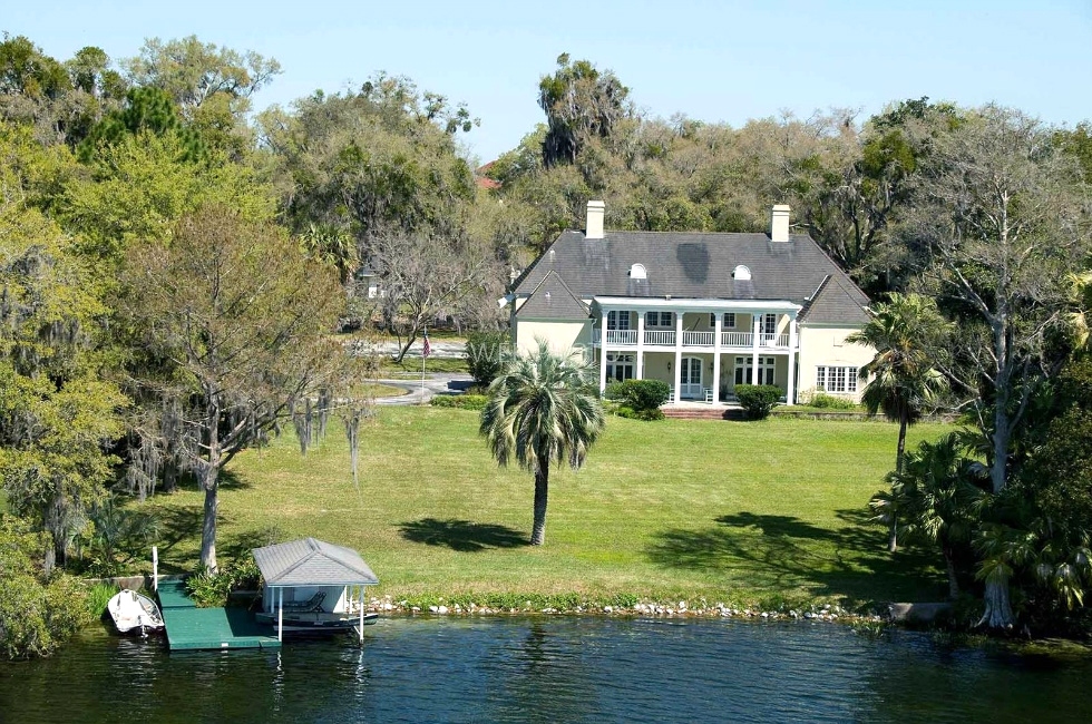 Lakeside Photos by Mike McDonnell Photography Red Dog Helicopters 