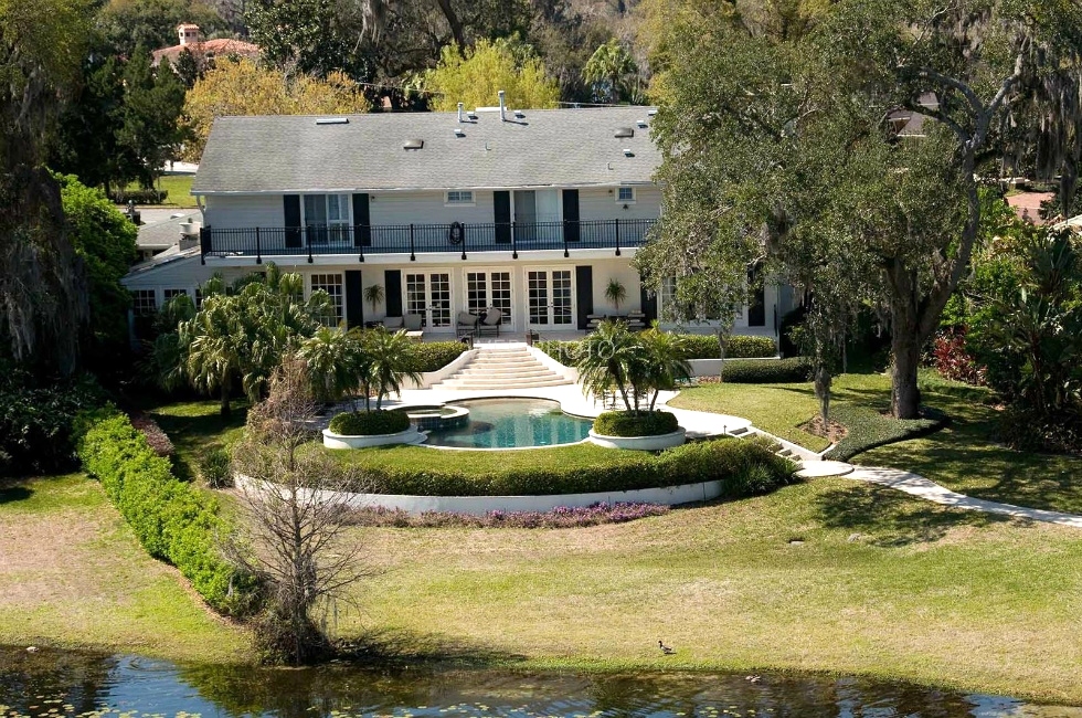 Lakeside Photos by Mike McDonnell Photography Red Dog Helicopters 